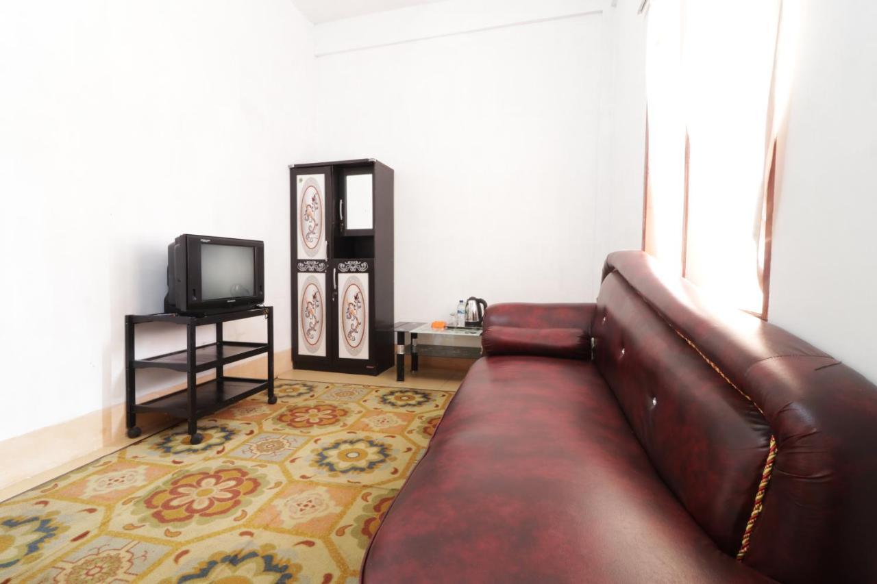 Villa Keluarga Bre Batunanggar 不拉士打宜 外观 照片