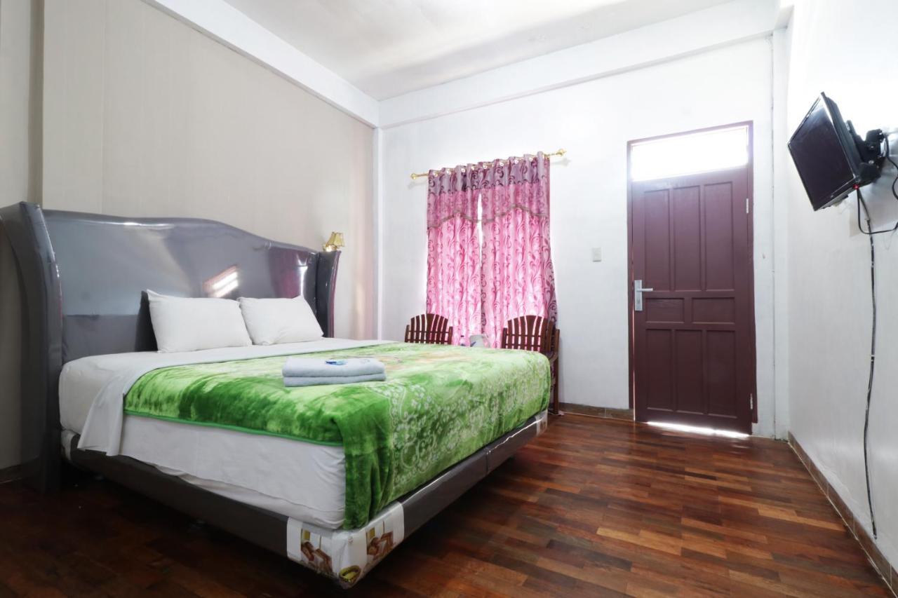 Villa Keluarga Bre Batunanggar 不拉士打宜 外观 照片